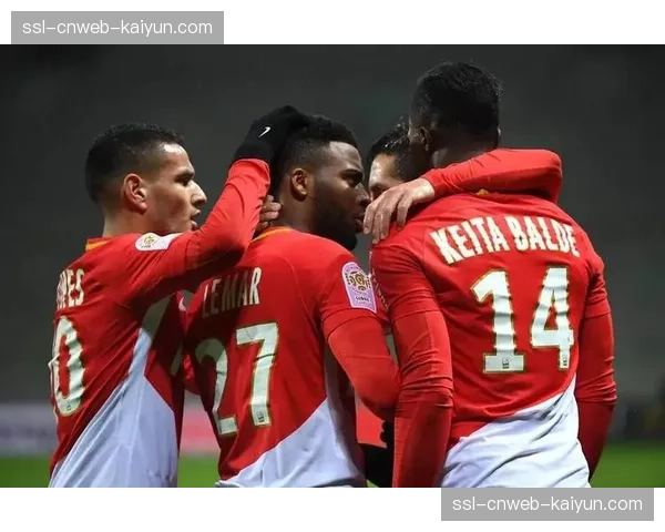 巴黎FC迎战摩纳哥：升班马保级无忧，摩纳哥争欧冠剑指六连胜